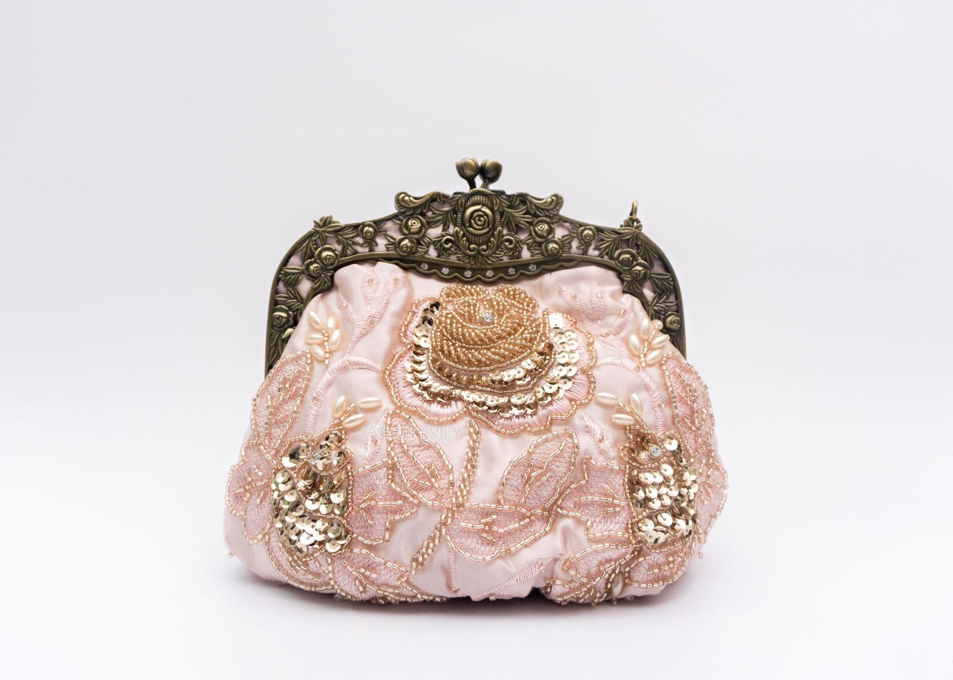 Kaiweili handmade beaded flower evening bag retro old Shanghai cheongsam bag hot style embroidered mouth gold bag