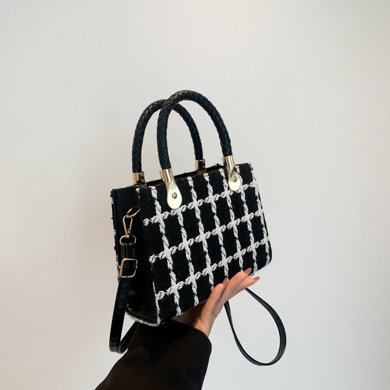This year's popular bags women's bags summer new fashion Korean style aesthetic texture shoulder crossbody small square bag