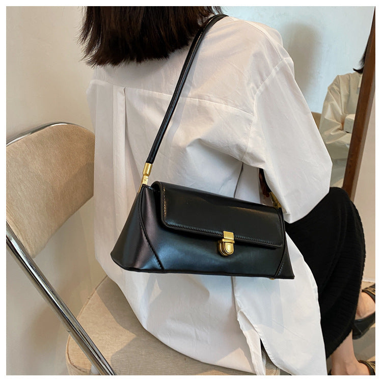 Retro high-end texture underarm bag women's bag 2025 new French niche shoulder bag versatile fashion baguette bag