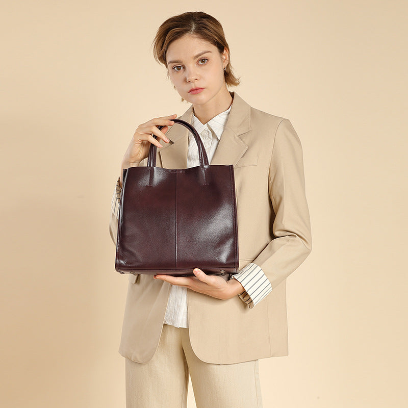 Retro first layer cowhide tote bag 2025 new spring and summer messenger bag large capacity bucket shoulder genuine leather handbag