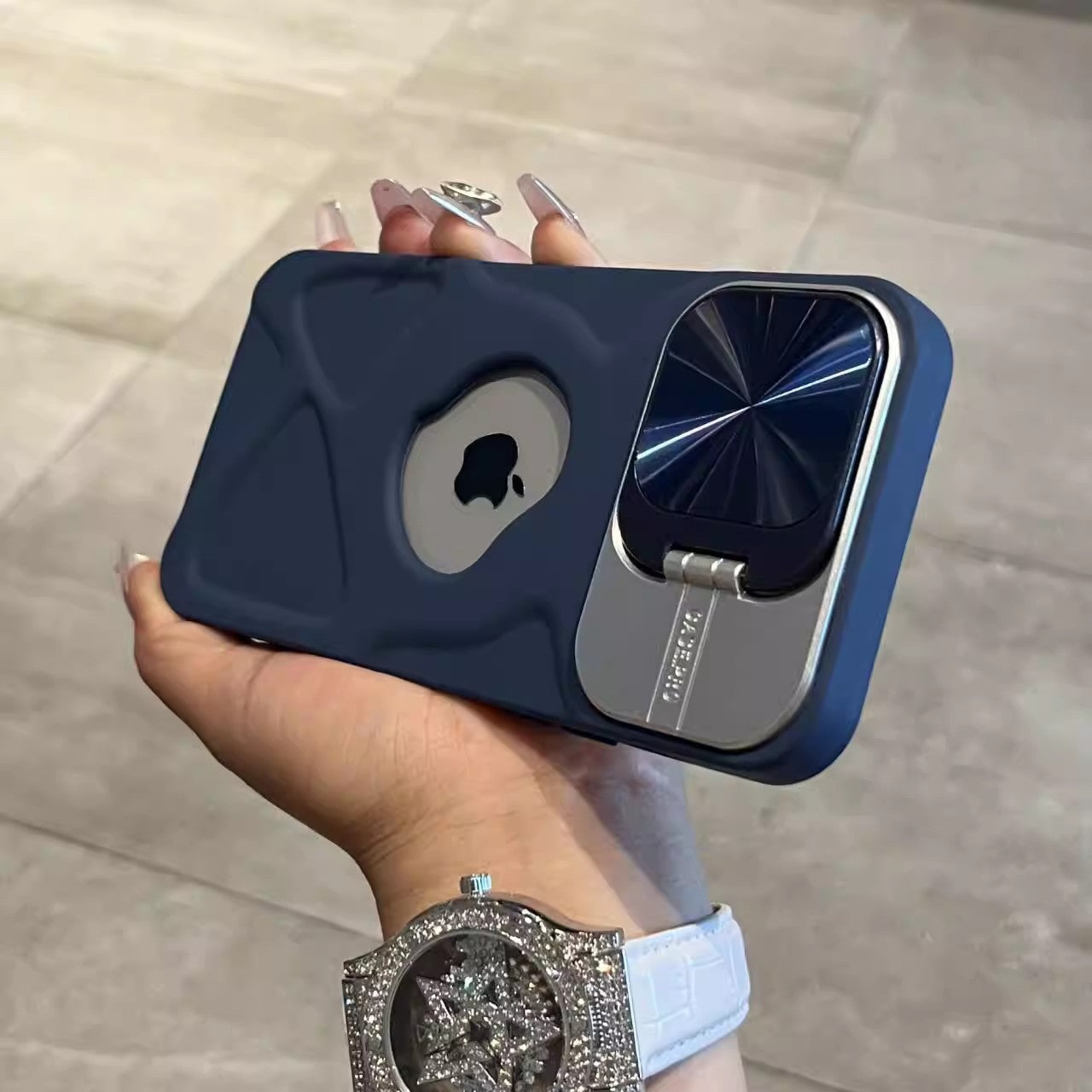 Missing label magnetic suction suitable for iPhone16promax lens bracket mobile phone case Apple 14 solid color 13 skin feeling couple