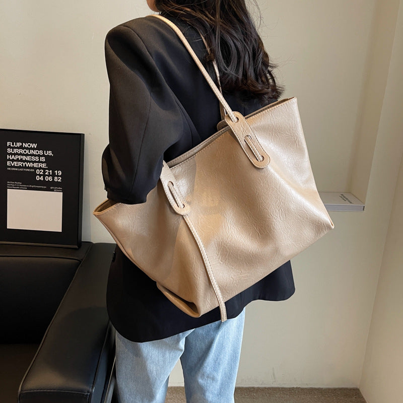 Popular soft-surface large-capacity bag for women new retro simple versatile shoulder bag tote bag for work commuting