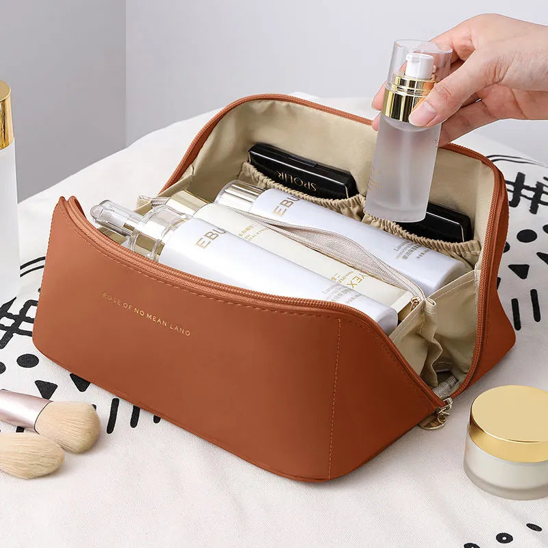 Checkered pillow cosmetic bag for women High-value portable large-capacity waterproof toiletry bag travel cosmetic storage bag