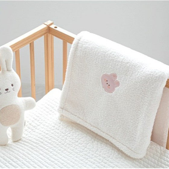 Korean Ins style new baby blanket hug blanket baby going out blanket children embroidery autumn and winter nap blanket