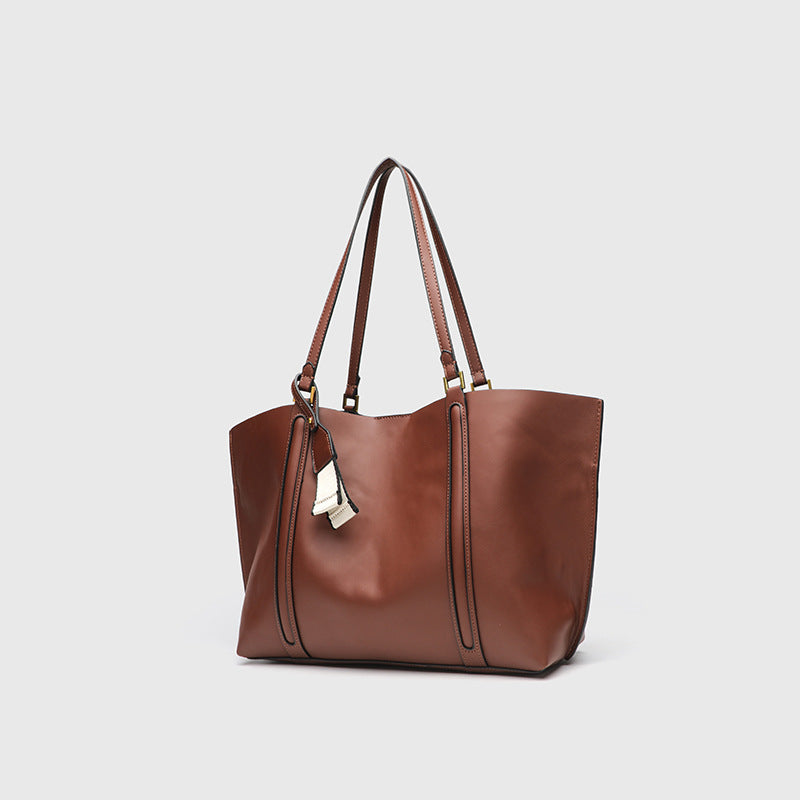 Korean niche bag women's 2025 new trend retro handbag commuter bag simple large capacity shoulder bag tote