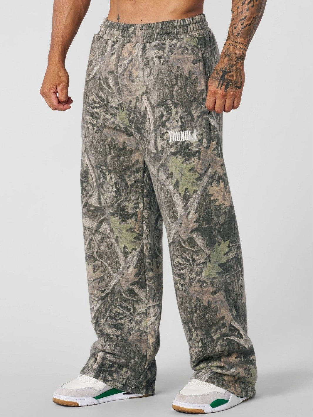 Leaf camouflage 3D printed flared casual pants men's loose sports outdoor camouflage wide-leg trousers American street style