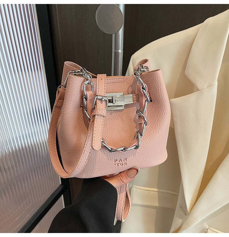 Spring and summer all-match underarm bag women 2025 new fashion crossbody bag high-quality texture commuter bucket bag plus small bag