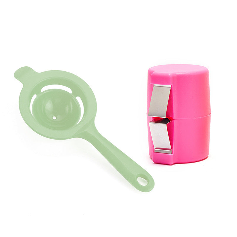 Manufacturer's spot egg shell opener portable kitchen mini egg opener anti-crumb egg beater sheller