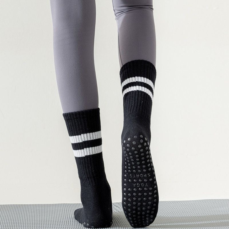 Yoga non-slip socks women's dance trampoline Pilates fitness mid-tube socks indoor shock-absorbing sports yoga socks