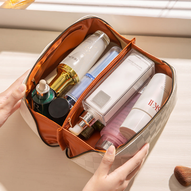 Checkered pillow cosmetic bag for women High-value portable large-capacity waterproof toiletry bag travel cosmetic storage bag