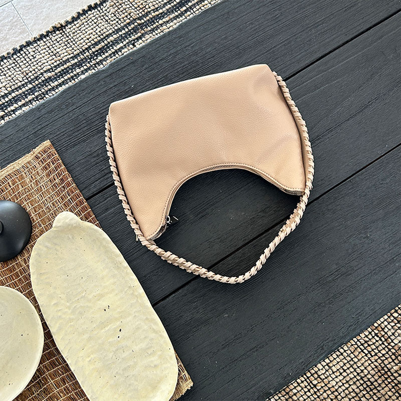 High-quality texture fashion crescent armpit bag women new style all-match simple trend portable shoulder messenger bag