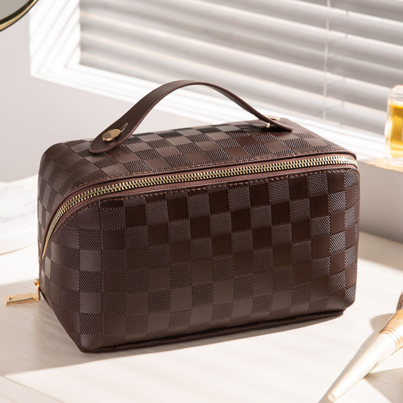 Checkered pillow cosmetic bag for women High-value portable large-capacity waterproof toiletry bag travel cosmetic storage bag
