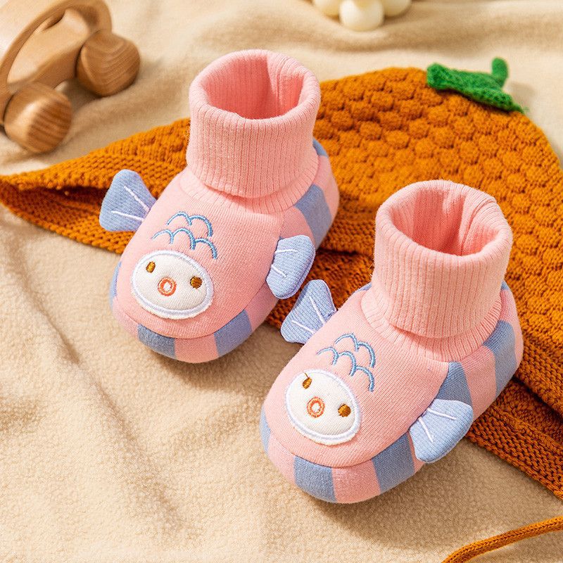 Baby shoes autumn and winter March-June-December boys and girls new style soft soles non-slip front shoes for newborns