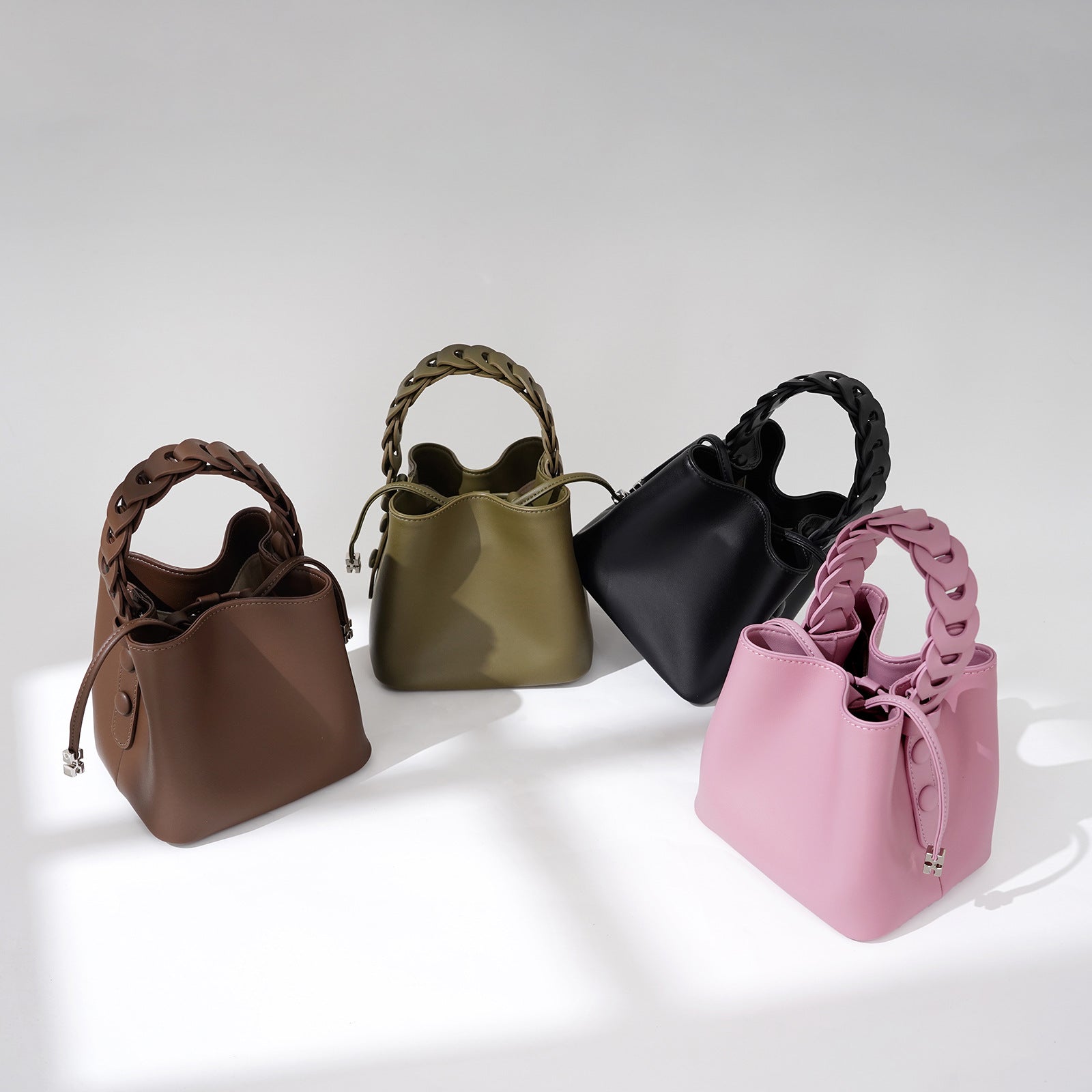 Handmade bucket bag woven handbag women 2025 new fashion high-quality vegetable basket bag mini crossbody bag small bag
