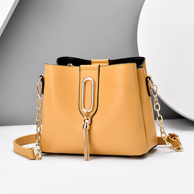 Internet celebrity mini bag women's bag new solid color chain bag tassel shoulder messenger bag trendy foreign trade delivery