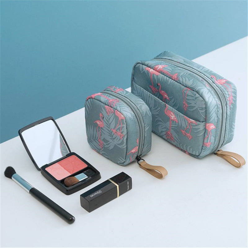 Makeup storage bag Mini portable waterproof cosmetic bag Korean simple female portable makeup lipstick bag