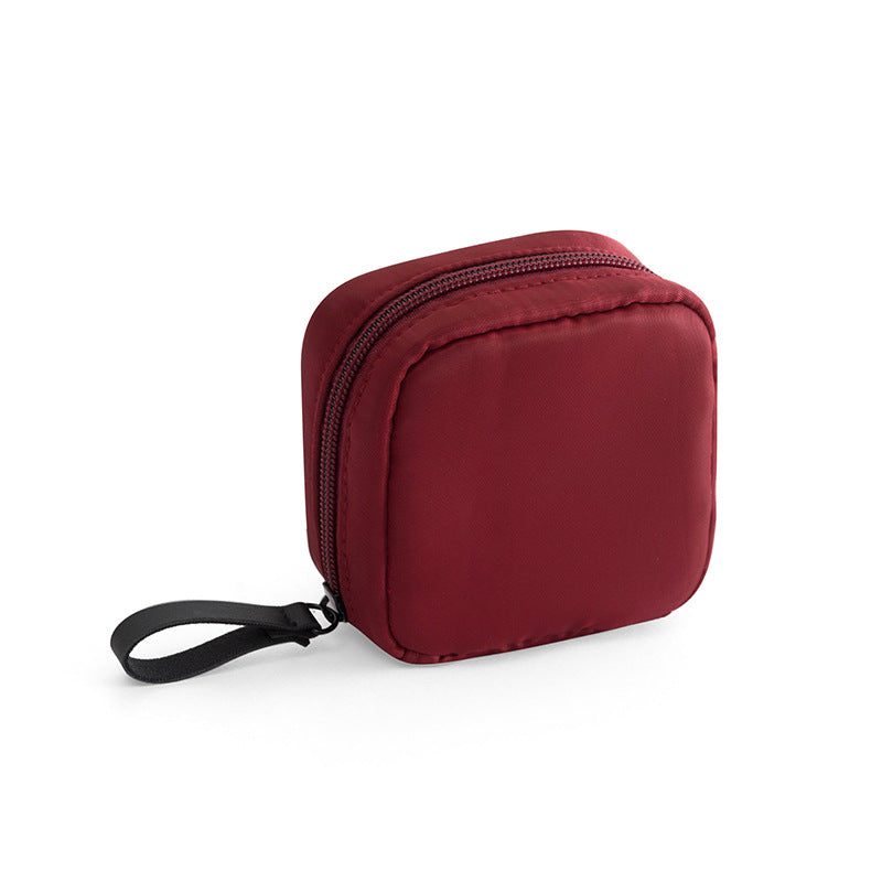 Makeup storage bag Mini portable waterproof cosmetic bag Korean simple female portable makeup lipstick bag