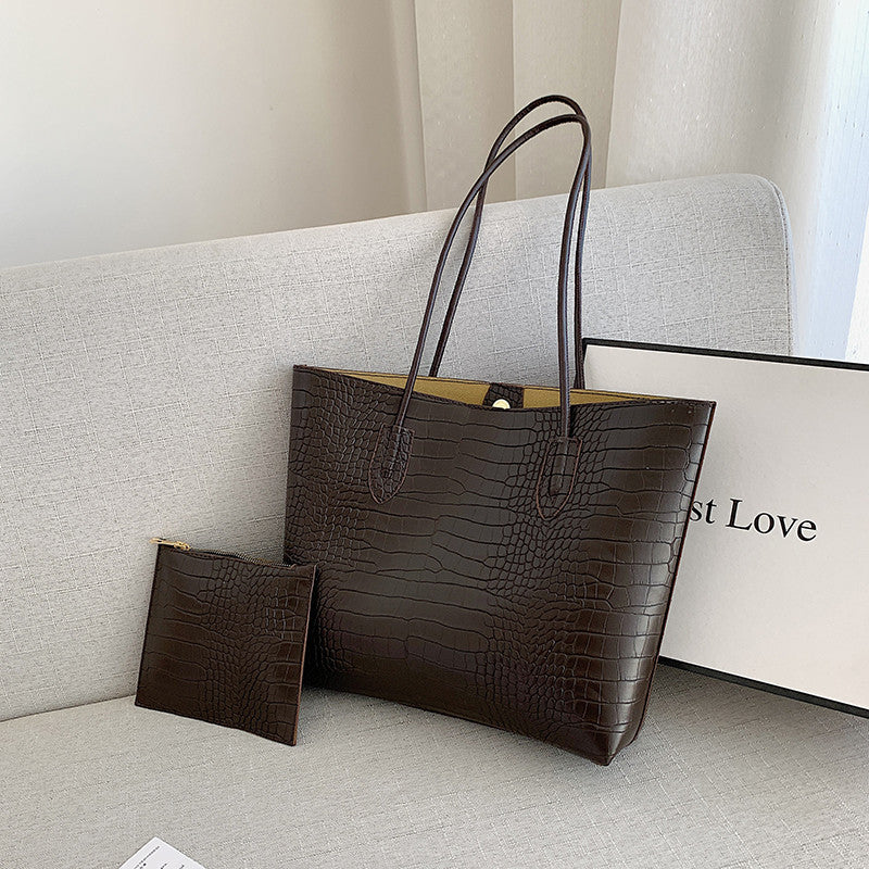High-quality bag for women autumn and winter new trendy Internet celebrity tote bag for college students to go to class, one shoulder and underarm with large capacity