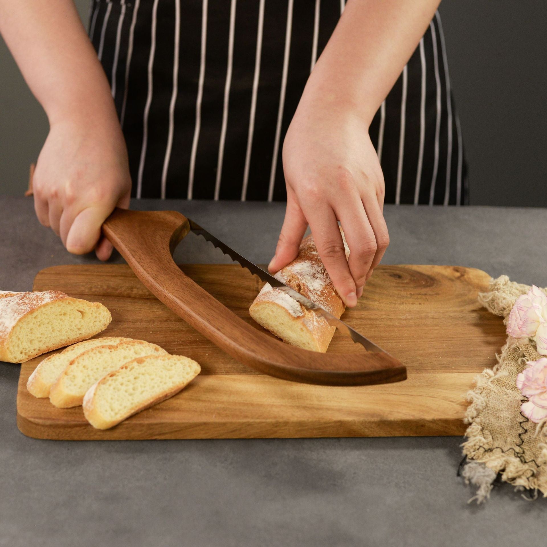 Wooden bread knife saw sandwich slicer baguette toast saw anti-bending wooden bread cutter