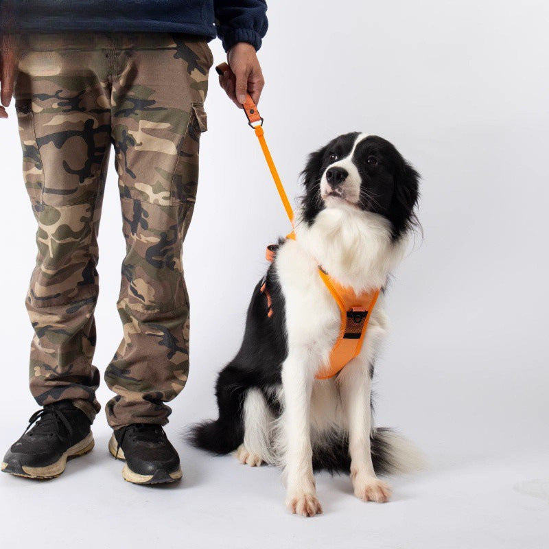 Dog traction rope chest and back integrated retractable dog walking rope medium and large dog vest-style harness to break free