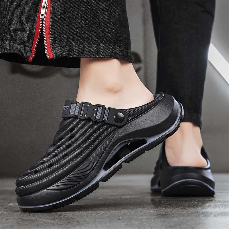 Hole shoes for men, summer outdoor wear, new beach shoes with anti-slip thick soles, men's outdoor sandals