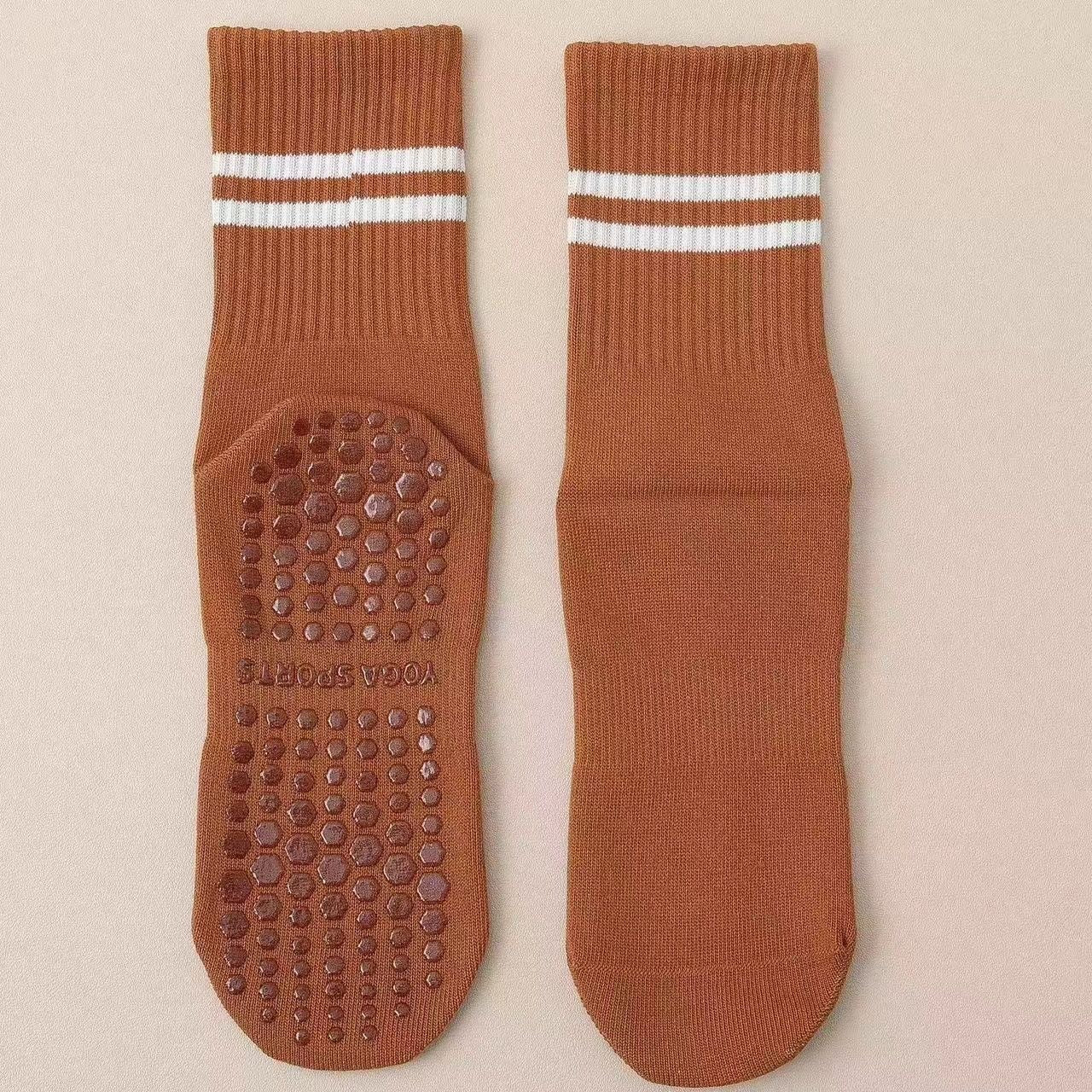 Yoga non-slip socks women's dance trampoline Pilates fitness mid-tube socks indoor shock-absorbing sports yoga socks