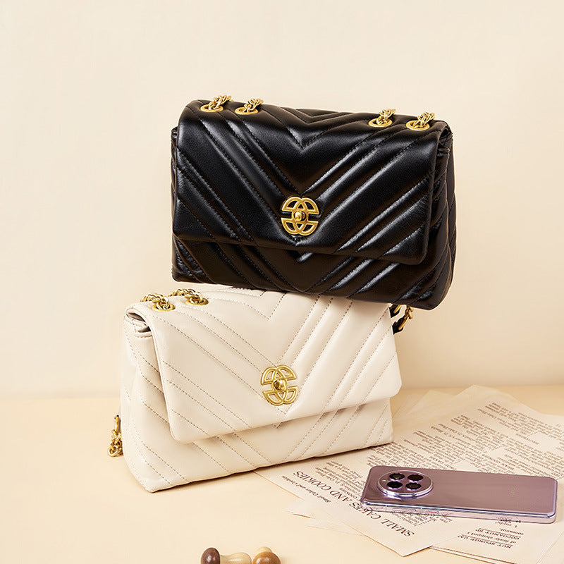 High-grade diamond chain small square bag women 2025 new ladies cowhide underarm bag genuine leather shoulder oblique