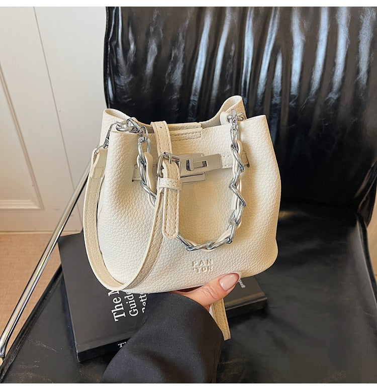 Spring and summer all-match underarm bag women 2025 new fashion crossbody bag high-quality texture commuter bucket bag plus small bag