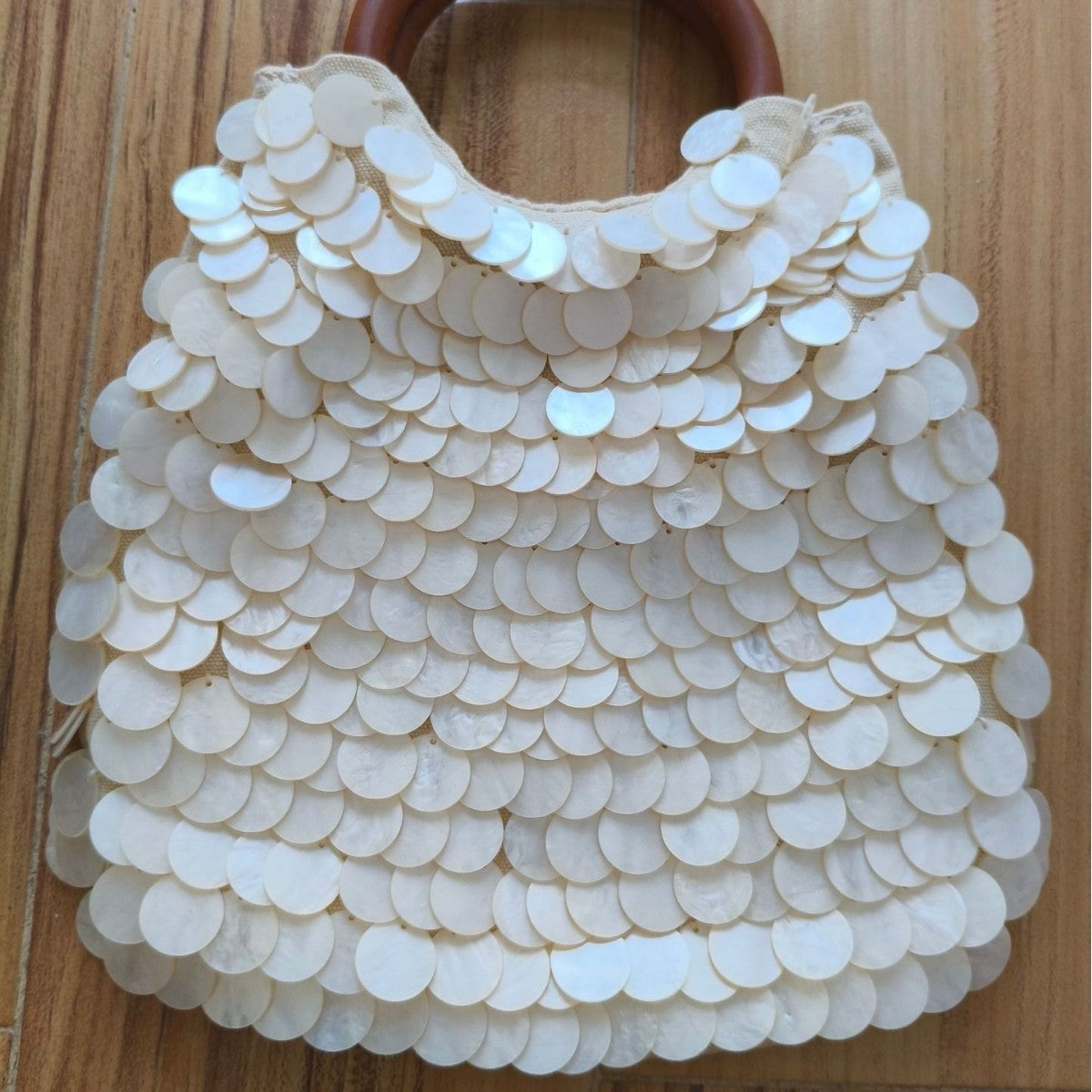 Export 2025 spring and summer new high-end pure handmade natural shell bag fairy handbag niche bag trend