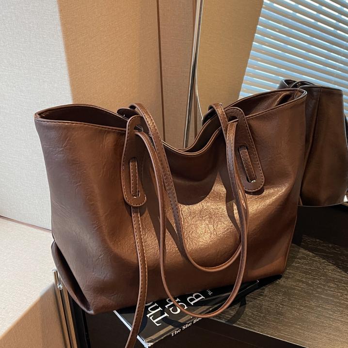Popular soft-surface large-capacity bag for women new retro simple versatile shoulder bag tote bag for work commuting