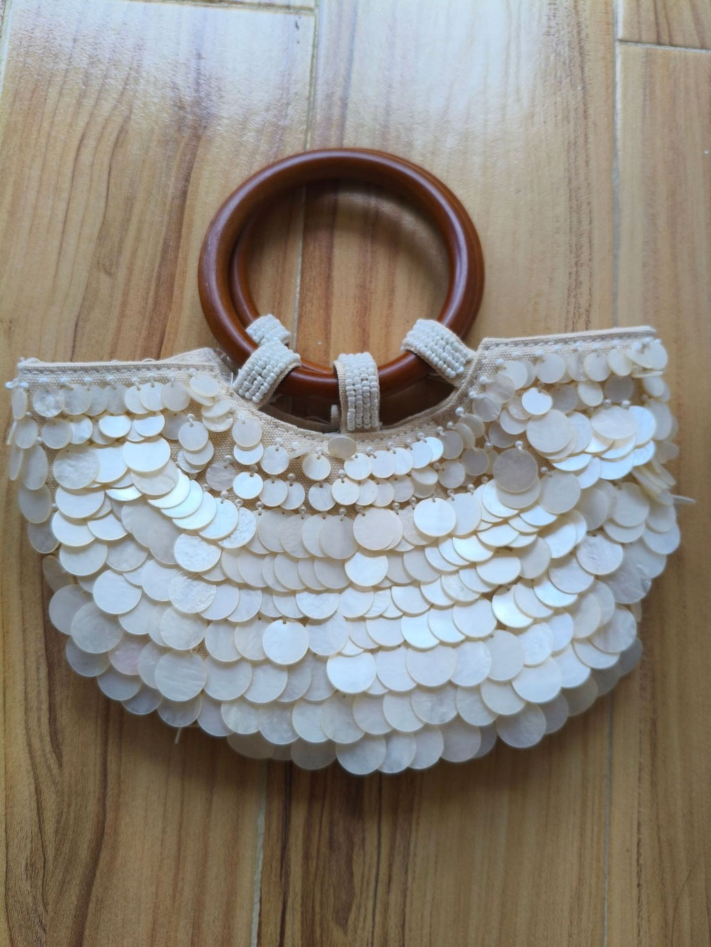 Export 2025 spring and summer new high-end pure handmade natural shell bag fairy handbag niche bag trend