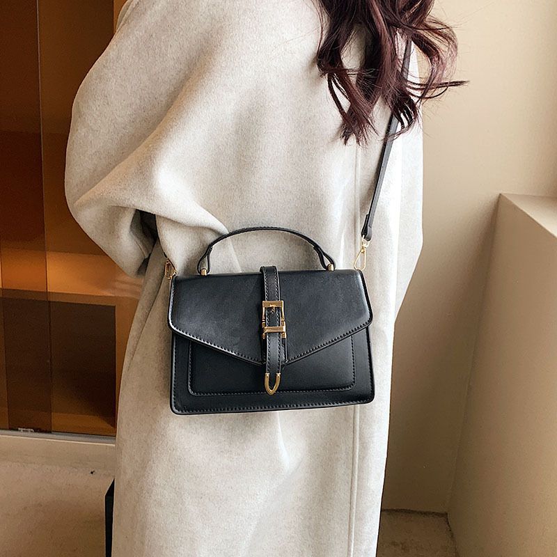 Niche design 2025 new winter trend fashion shoulder bag simple casual handbag small square bag messenger bag