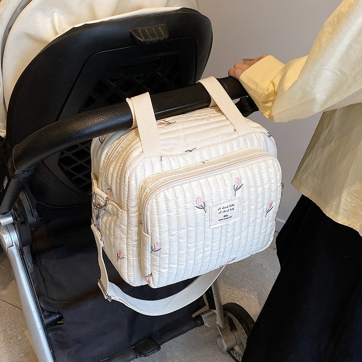 New style pure cotton embroidery mommy bag for mom to go out fashionable small fresh mommy bag outdoor travel ladies tote bag
