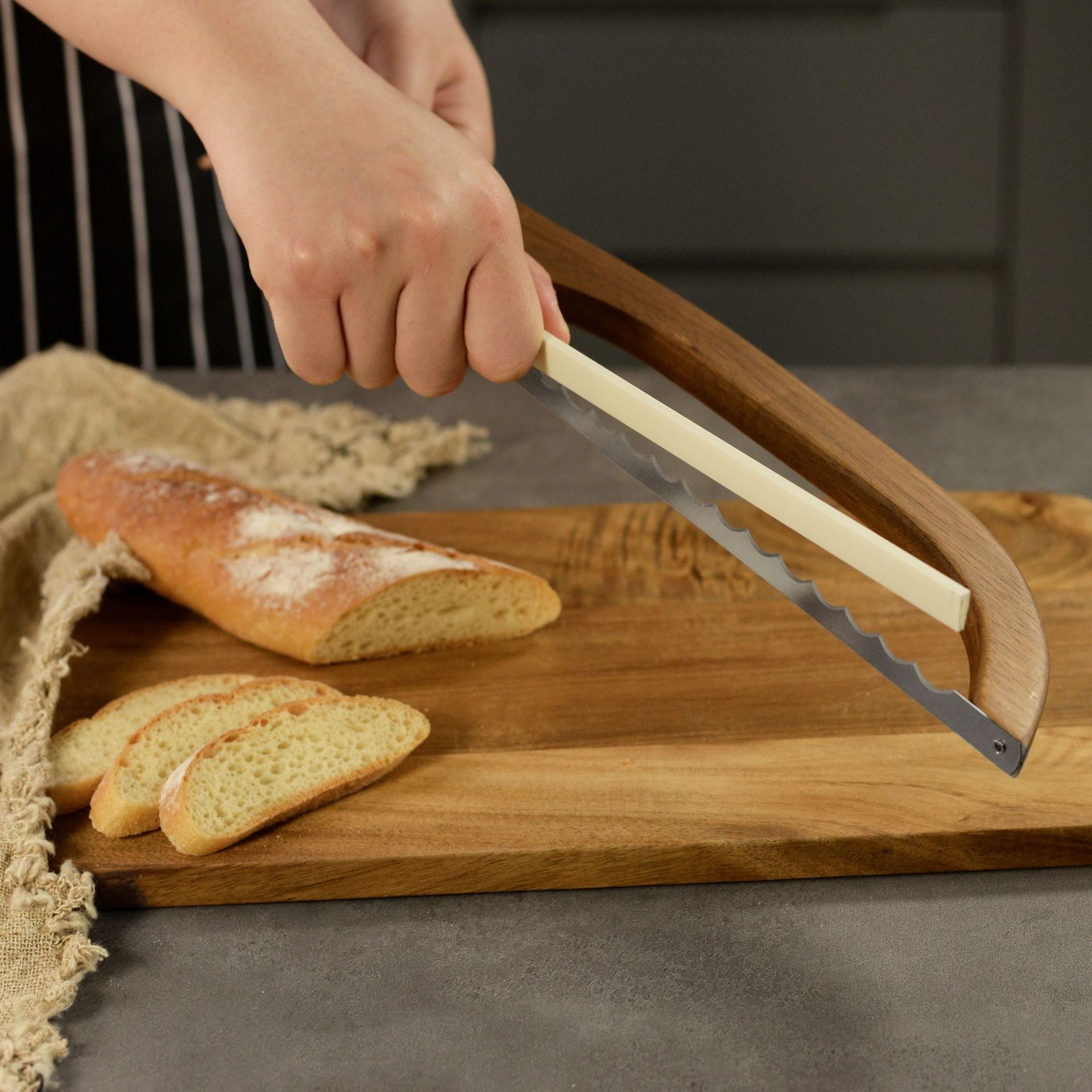 Wooden bread knife saw sandwich slicer baguette toast saw anti-bending wooden bread cutter