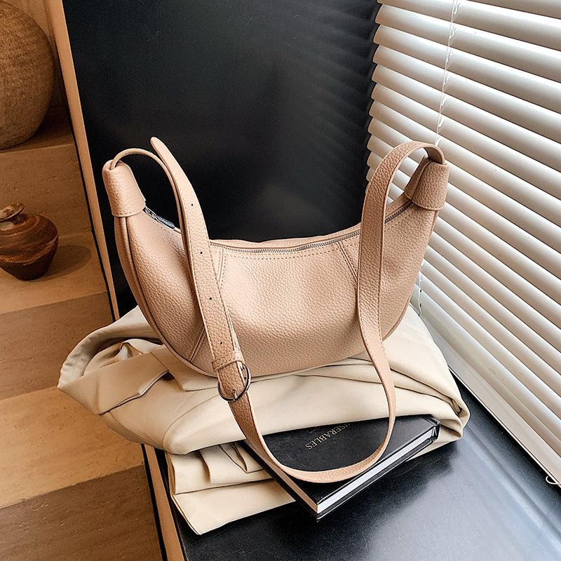 High-quality textured bag for women, large capacity, 2025 new casual shoulder messenger bag, niche design, commuter dumpling bag